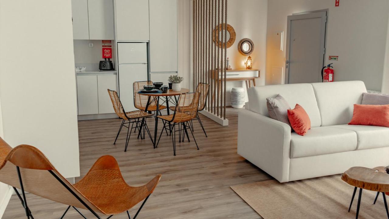 Shellter Apartments By The Sea Виейра де Лейрия Екстериор снимка